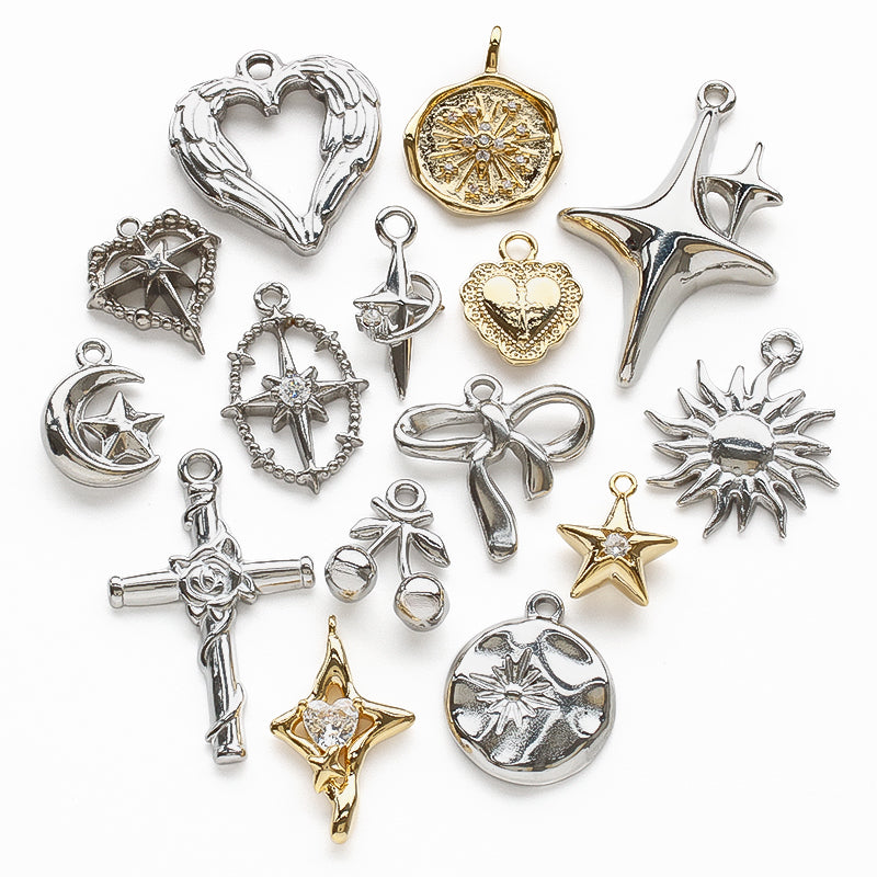 Charm cubic zirconia sparkle heart rhodium color