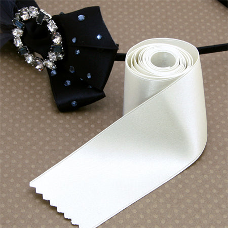 Double-sided satin ribbon IR10000 No.120 (ivory)