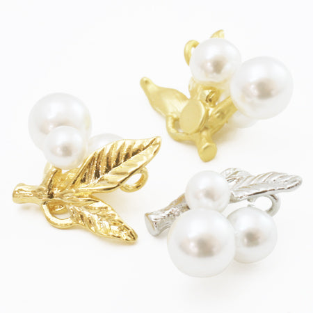 チャーム ボタニカルリーフパール付 右 ゴールド
