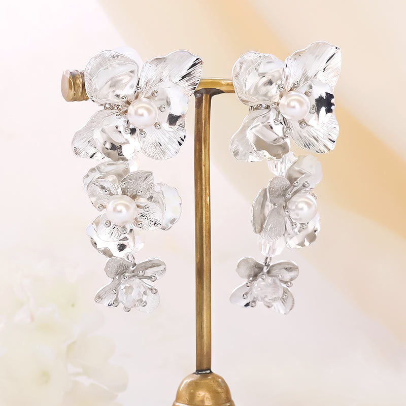 【KIWA BRIDAL】KBE-12 フラワーシャワー イヤリング シルバー