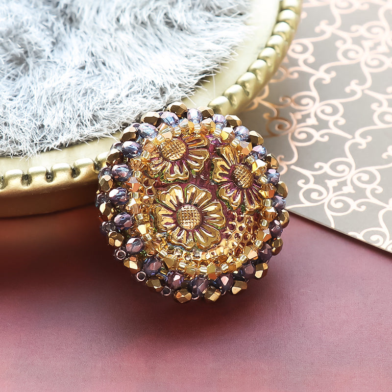 Recipe No.KR1297 Luxury Czech cabochon framing brooch