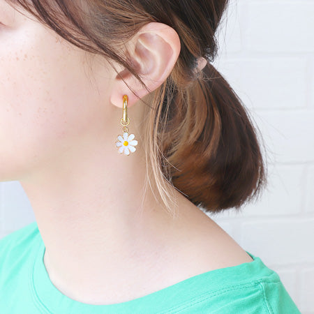 Recipe No.KR0555 4 types of charm daisy accessories