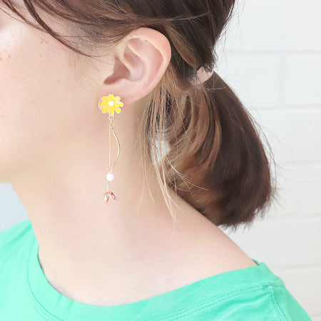 Recipe No.KR0555 4 types of charm daisy accessories