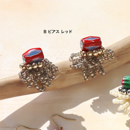 レシピNo.KR0831 アフリカントレードビーズのイヤーアクセサリー2種