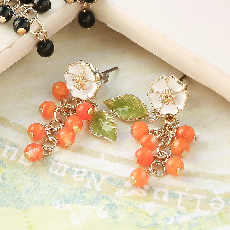 レシピNo.KR0935 フラワーとベリーのピアス