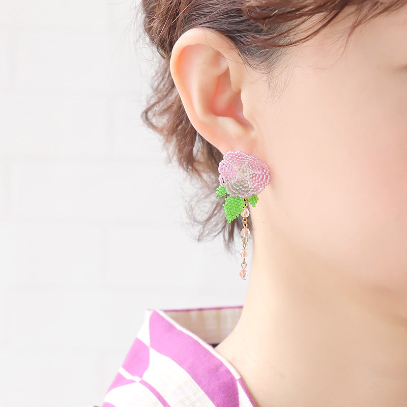 レシピNo.KR1204 朝顔のビーズステッチピアス