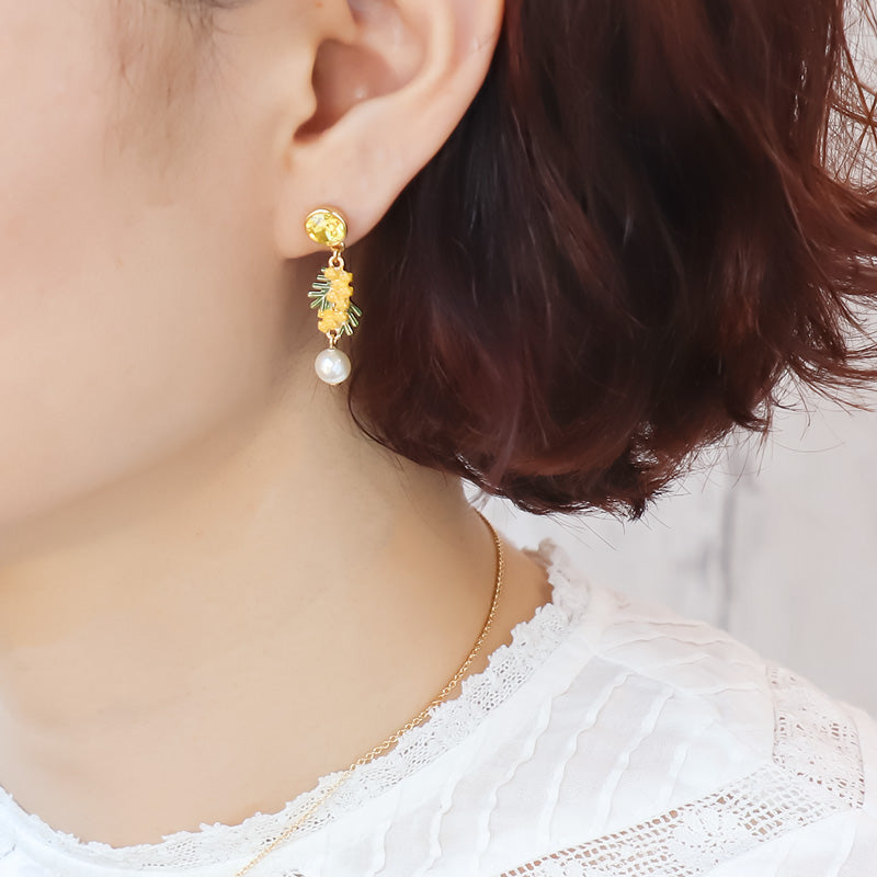 Recipe No.KR1324 Charm mimosa andKiwa crystalsneck & earrings