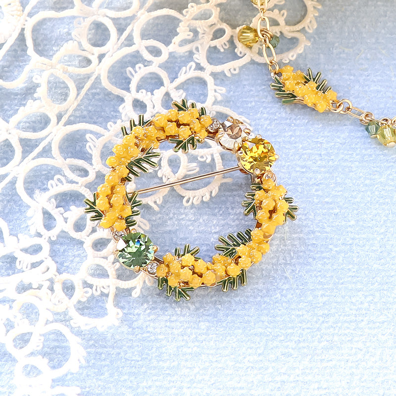 Recipe No.KR1325 Charm mimosa andKiwa crystalsbracelets & brooches