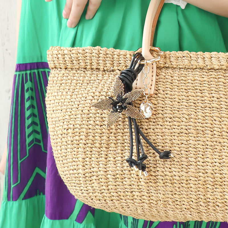 Recipe No.KR1361 2 types of botanical bag charms made from Spanish parts