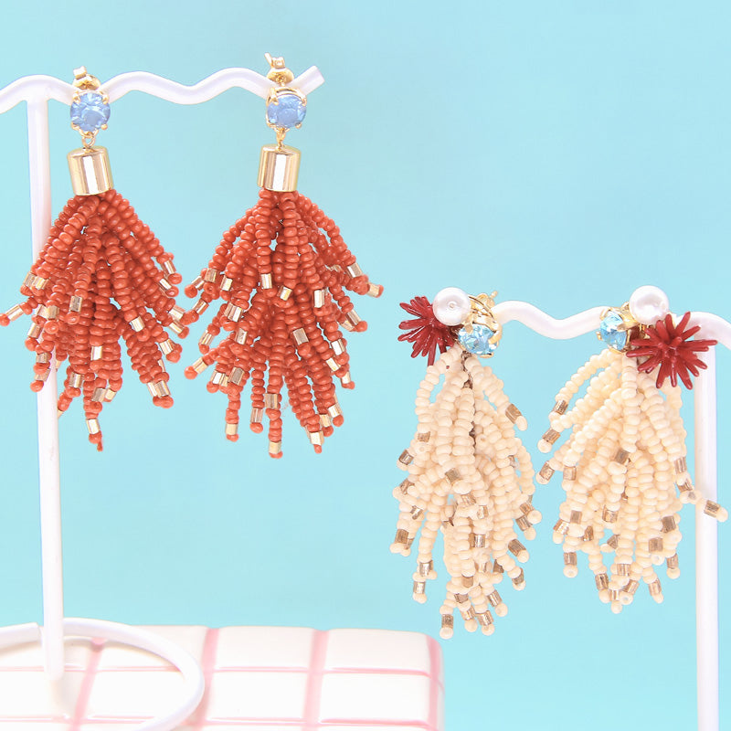 レシピNo.KR1362 スペインパーツのポンポンピアス2種