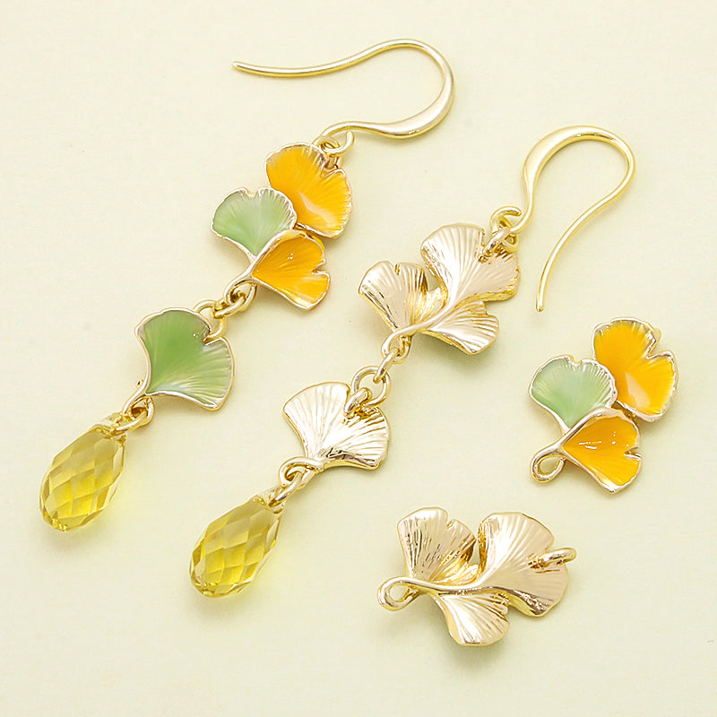 Charm Ginkgo with back ring Green/G