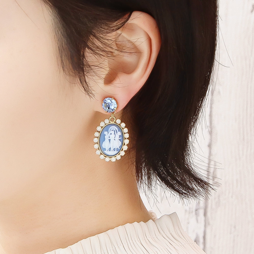 German Cameo Lady 2 Light Blue Matte/White
