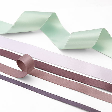 Double-sided satin ribbon IR10000 No.86 (light green)