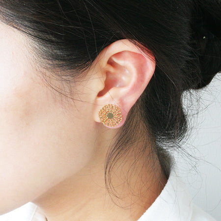 Earrings triangular spring type with scarf round rhodium color