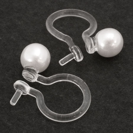 Non-piercing earrings with resin core/pearl clear