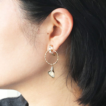 Earrings screw spring clasp gold