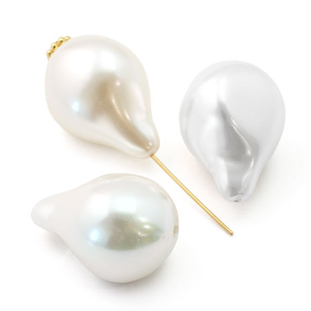 Resin pearl Baroque drop white ab