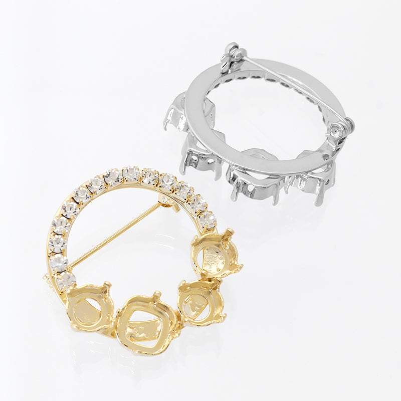 Broach empty frame circle No.4 Rhodium color