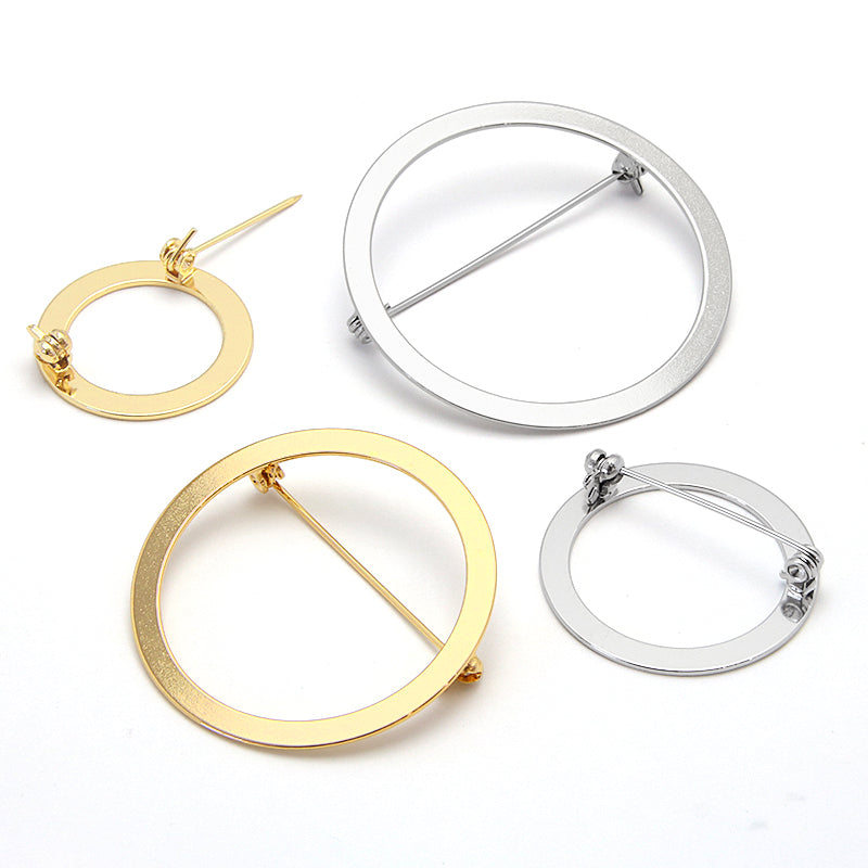 Metal ring brochi logum color