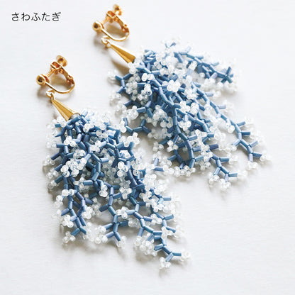 キット BRANCH earrings 小枝のイヤリング
