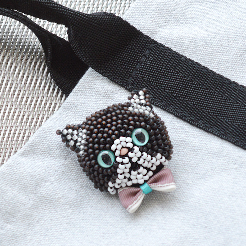 Crochet beaded cat brooch kit (BFK-669-672)