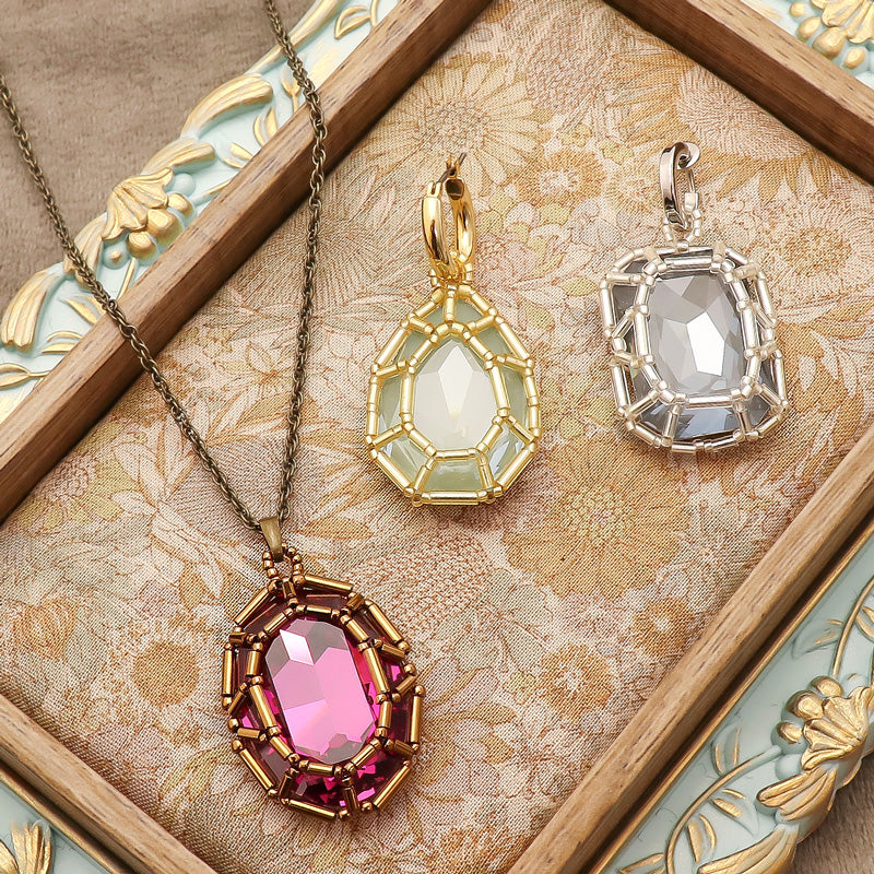 [大袋］貴和クリスタル ＃4127　クリスタルポピーレッドイグナイト