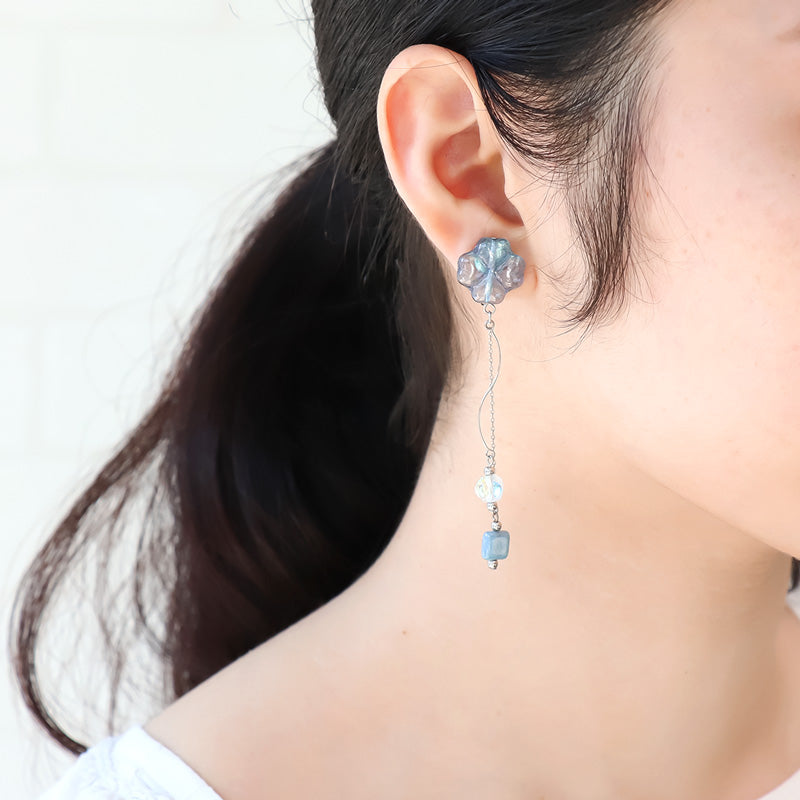 レシピNo.KR1270　チェコビーズクローバーのアクセサリー2種
