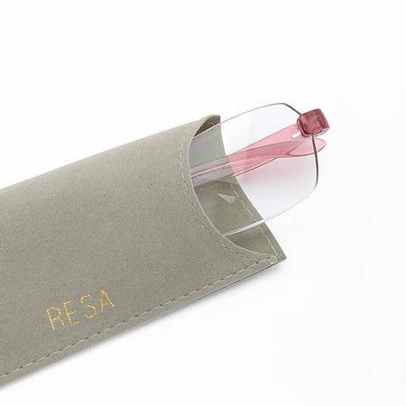 Compact roe light brown