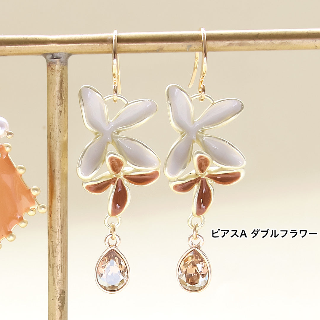 材料表No.ER0334　スペインパーツのメタルフラワーアクセサリー4種