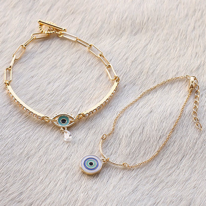 Recipe No.KR0190 2 types of bracelets with eye motifs