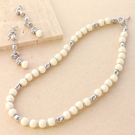 レシピNo.KR0699　ドイツ製アクリル丸とCCBパーツのネック＆ピアス
