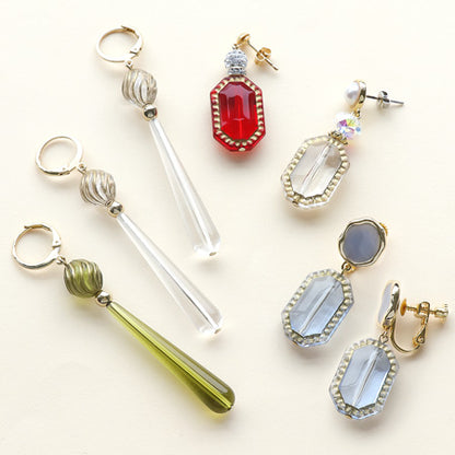 レシピNo.KR0710　ドイツ製アクリルのヴィンテージライクイヤーアクセサリー4種