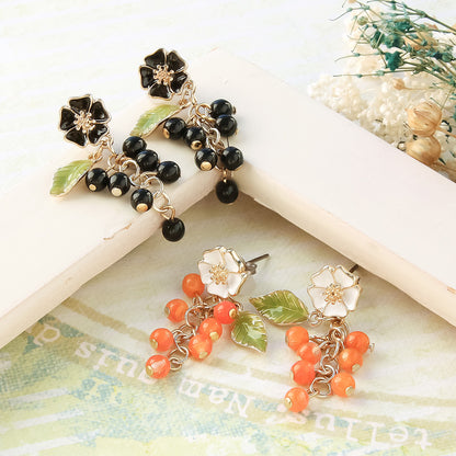レシピNo.KR0935　フラワーとベリーのピアス