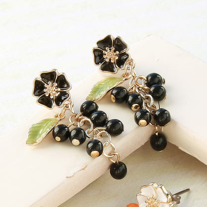 レシピNo.KR0935　フラワーとベリーのピアス
