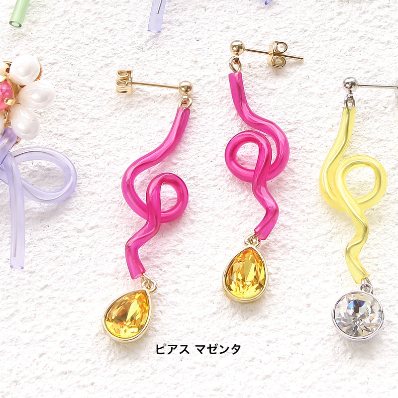 レシピNo.KR0989　PVCチューブのアレンジイヤーアクセサリー2種