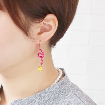レシピNo.KR0989　PVCチューブのアレンジイヤーアクセサリー2種