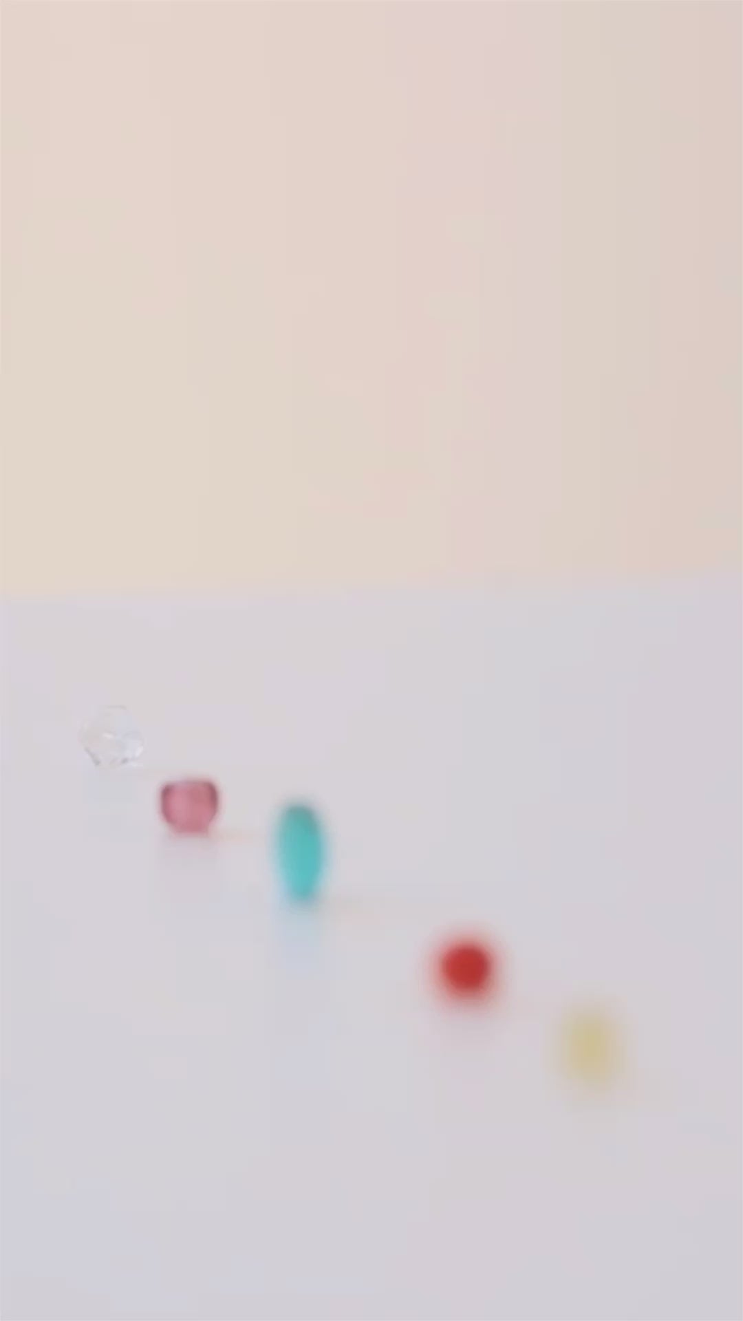 天然石 スクエアカット 約2.5mm　ヘソナイトガーネット