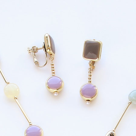 Design pin Pearl White / g