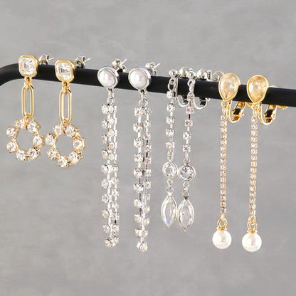 Continuous claw parts ring gold
