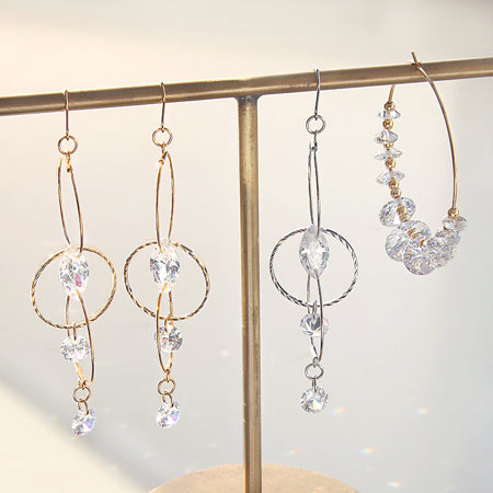 Cubic zirconia round 1 hole clear